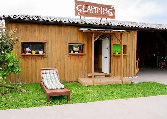 キャンプ場 Glamping House Ranc
